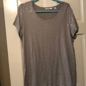 Issac mizrahi sequin tee in grey